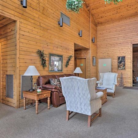 Unique Smokies Ski Shack With Mountain-Top View Гетлинбург Екстериор снимка