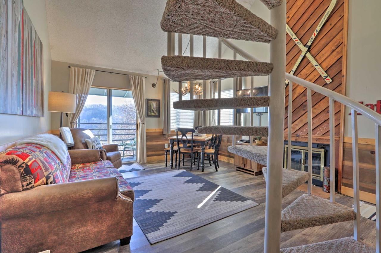 Unique Smokies Ski Shack With Mountain-Top View Гетлинбург Екстериор снимка