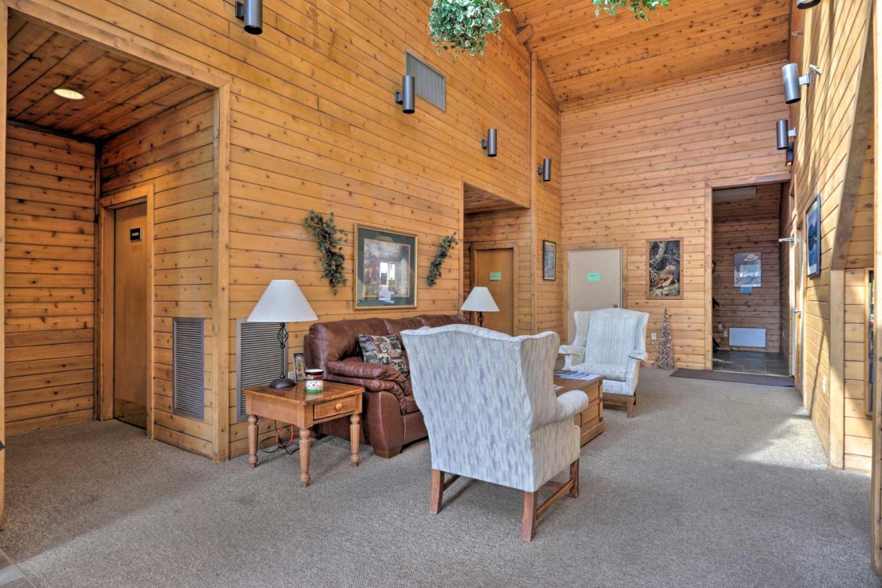 Unique Smokies Ski Shack With Mountain-Top View Гетлинбург Екстериор снимка